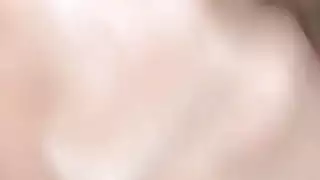 كبيرسن مع مراهقة