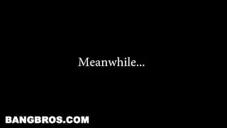 بنته تمص زب اب