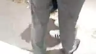 يتم القبض عليه وهو يستمني – الآن صديقه يمارس الجنس في مؤخرته