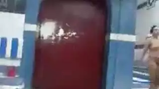 مغربية صغيرة تعرض فيديو لكسها