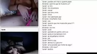 مشهد جنس مثلي: خلع القمصان الزهرية للقيام بجنس فموي حميم