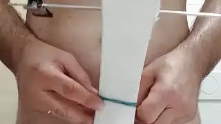 تحدي العلاج السلوكي المعرفي المدقع: جلسة الضرب بالمنشفة الساخنة بواسطة المتذوق تعذيب الخصية النهائي