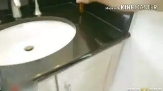 خيال زوجة الأب: شاب يمارس الجنس مع فرج ناضج بلا هوادة