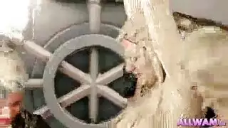 شقراء وامرأة سمراء مثليات لعق الهرات